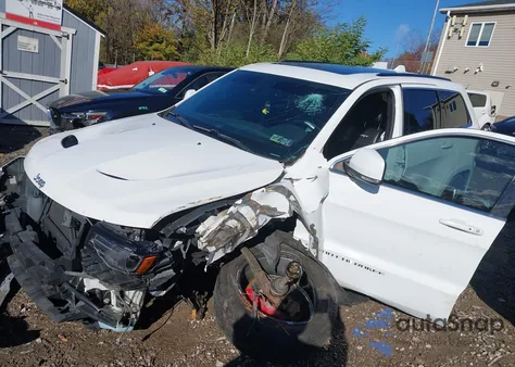 2015 Jeep Grand Cherokee Srt z USA, uszkodzony, nr VIN 1C4RJFDJ6FC667981